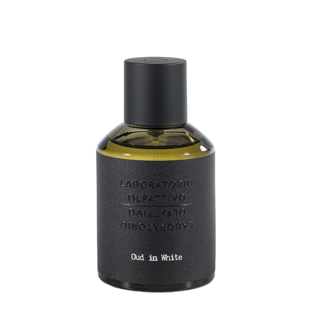 Oud in White